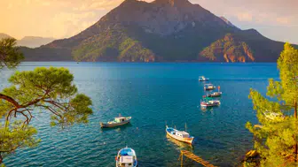 Yalnız Seyahat Edenler İçin Keşfedilmeyi Bekleyen En İyi Tatil Rotaları