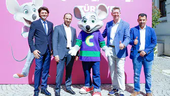 Chuck E. Cheese Türkiye'de Eğlence Dünyasına Adım Atıyor!