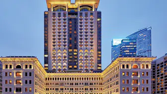 Sevgililer Günü'nde Aşk ve Zarafet The Peninsula Hong Kong'da Buluşuyor!