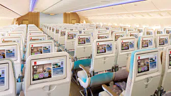 Emirates'ten Ailelere Özel Ekonomi Sınıfı Deneyimi: Konforlu, Hizmet Odaklı ve Eğlenceli Seyahat İmkanları!