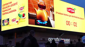 Lipton, Şehrin Merkezinde İftara Sayım Başlattı!