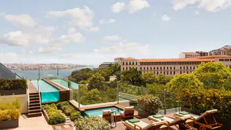 İstanbul'un Yeni Buluşma Adresi: The Roof!