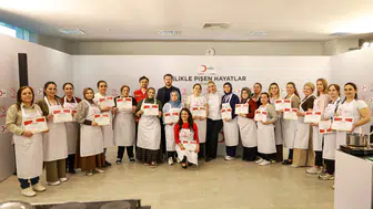 Ünlü Şef Danilo Zanna, Depremzedelerle Dayanışma İçin Kadınlarla Mutfakta Buluştu!