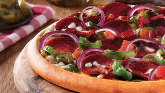 PizzaLazza'dan Et Tutkunlarına Özel: Eşsiz Etzza Pizza!