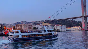 Boğaz'da Yeni Bir Deneyim: Swissôtel Teknesiyle Unutulmaz Davetler!