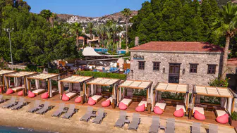 Telezzüz, Yaz Sezonuna Özel Lezzetleriyle Divan Bodrum’da Ziyaretçilerini Ağırlıyor