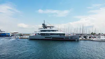 Sirena Yachts'ın Yeni Amiral Gemisi Sirena 118, Su ile Buluştu!