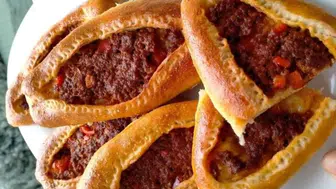 Mayasız Kıymalı Pide Nasıl Yapılır?