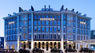 Londra’daki Sonbahar : Moda, Sanat, Sinema ve Tasarımın Buluşma Noktası!