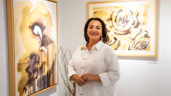 Neslihan Yetişkin, Bozcaada'da "Aidiyet Bahçesi" ile Sanatı Yeniden Yaşatıyor!