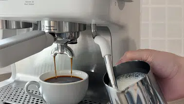 Evde Kahveseverler için: Electrolux Explore 8 Manuel Espresso Makinesi ile Barista Keyfi!