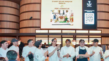 7DE7’de Şefler, 'Şeker Bayramı' Temalı Yarışmada Buluştu: Kazananlar Ziyaretçilerin Oylarıyla Belirlendi!