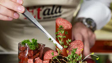 Etala Premium Füme Şarküteri Pazarında Fark Yaratarak Yenilikçi Bir Dönüşüm Gerçekleştiriyor!