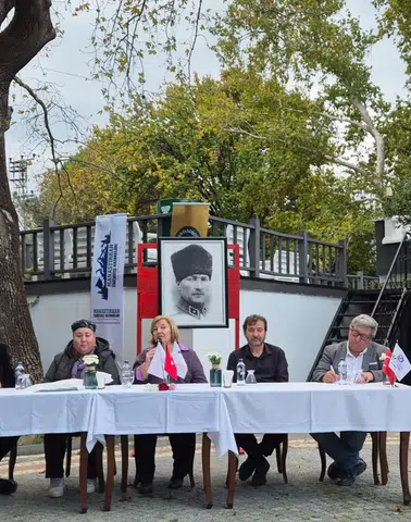 10 Kasım, Atatürk Çınarı’nda Anıldı