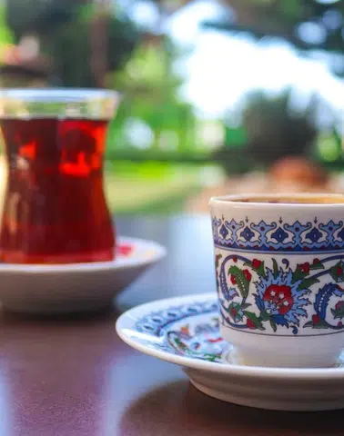 Çay ve Kahve Sağlığı Nasıl Etkiliyor?