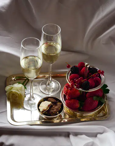 Sevgililer Günü'nde Divan'da Lüks Bir Deneyim Sizi Bekliyor!