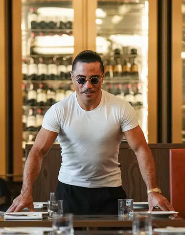 Nusr-Et Steakhouse Ankara'da Yenilik Heyecanı: Restoran Kısa Süreliğine Kapılarını Kapatıyor!