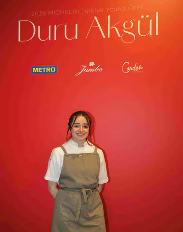"MICHELIN Ödüllü Şef Duru Akgül'den Metro Türkiye İş Birliğiyle Taze ve Yerel Ürünlerle Hazırlanan İmza Menüsü"