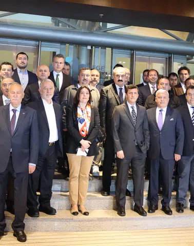 Emre Uygun, Zeytin ve Zeytinyağı İhracatçıları'nda Güven Tazeledi!