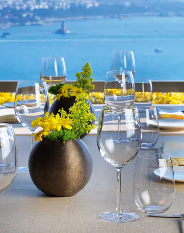 Izaka Terrace'ın Menüleri, Her Ay Mevsimin Taze Lezzetleriyle Yenileniyor!