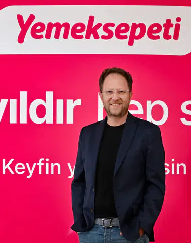 Yemeksepeti, 25. Yılını Kutlayarak Türkiye'nin Sofra Geleneklerine Işık Tutarak Geçmişe Yolculuk Yapıyor!