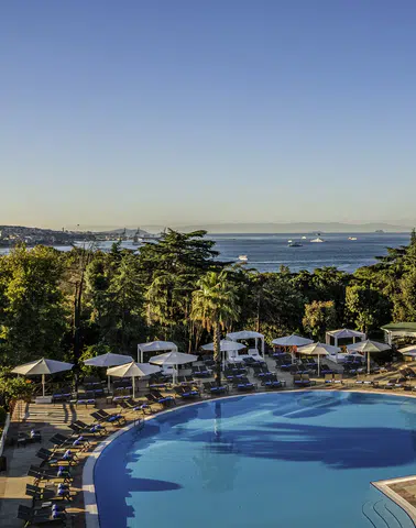 Şehir Karmaşasından Uzak: Swissôtel The Bosphorus'ta Yazın Tadını Çıkarın!