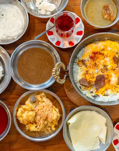 Van'ın Zengin Gastronomi Mirası, Yöresel Lezzet Duraklarında Yaşatılıyor!