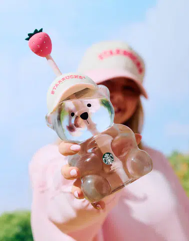 Starbucks Türkiye'de Pembe Bearista Dönemi Başladı!