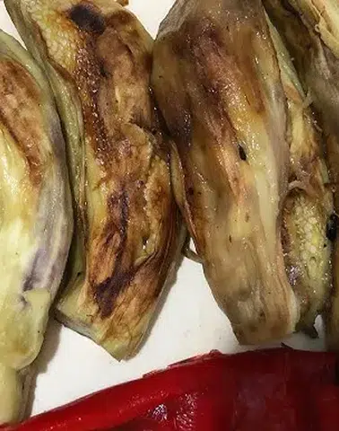 Közlenmiş Patlıcan Tarifi ile Sofralarınızda Fark Yaratın!