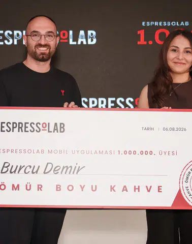 Espressolab, 1 Milyonuncu Kullanıcısına Ömür Boyu Ücretsiz Kahve Hediye Etti!