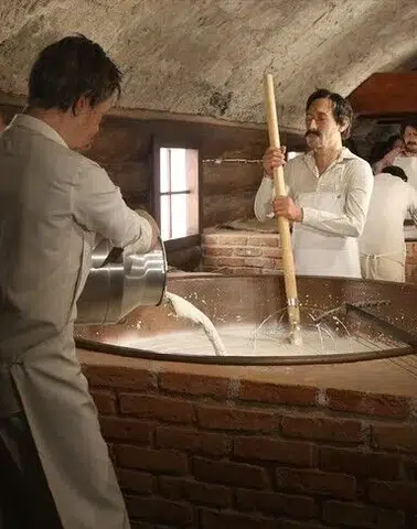 Kars'ta Peynir Geleneği: 4 Yıldır Tarihi Tablada Yaşatılıyor