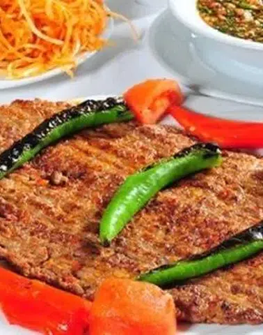 Anadolu Yakası'nda Kebap Severlerin Tercih Ettiği En Yüksek Puanlı Kebapçı!