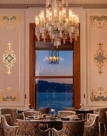 Çırağan Palace Kempinski İstanbul'da Yaz Mevsimi Keyfi Devam Ediyor!
