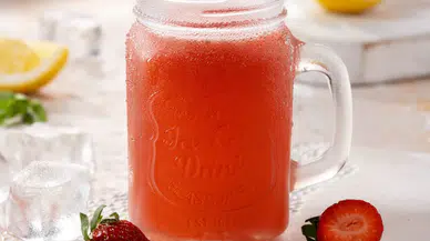 Dünya Çilek Günü'nde Serinletici Bir Alternatif: Doyuyo Çilekli Limonata