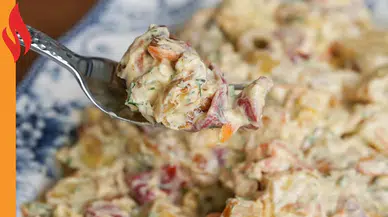 Karamelize Soğanlı Patates Salatası Tarifiyle Damaklarda İz Bırakın!