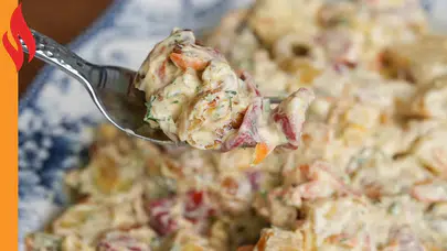 Karamelize Soğanlı Patates Salatası Tarifiyle Damaklarda İz Bırakın!