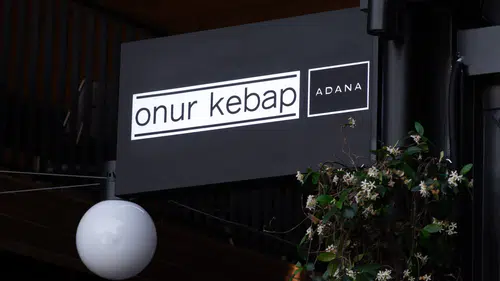 Onur Kebap, Kadıköy Terminal’de Yeni Şubesini Açarak Adana’nın Eşsiz Lezzetlerini İstanbul’a Sunuyor!