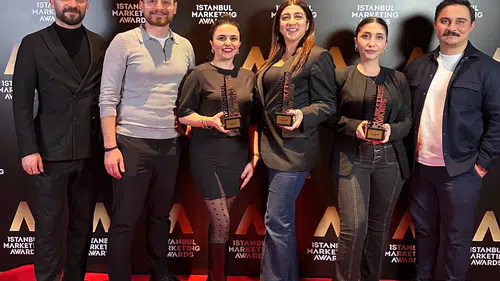 Doyuyo, İstanbul Pazarlama Ödülleri'nde 3 Ödül Kazanarak Büyük Bir Başarıya İmza Attı!