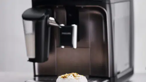Yaz Aylarının Gözdesi Soğuk Kahve, Artık Philips LatteGo 5500 ile Evlerde!