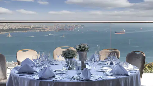 İstanbul'un Gözbebeği: Seçkin Etkinliklerin Yeni Merkezi, CVK Park Bosphorus Hotel