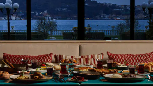 Borsa Restaurant’ın Geleneksel İftar Menüleri Çırağan Sarayı’ndaki Rüya İstanbul’da Misafirlerle Buluşuyor!