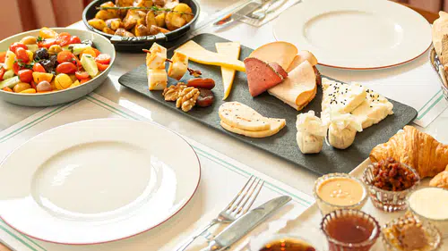 L’aube Patisserie’nin Özel Anneler Günü İçin Fransız Usulü Kahvaltı Keyfi!