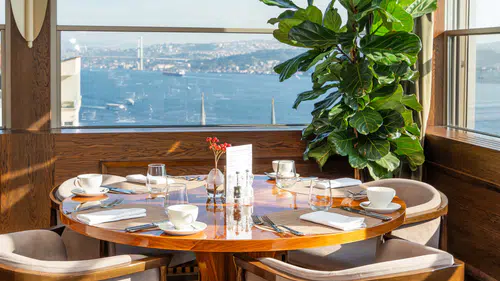 İstanbul Boğazı’na nazır özel bir kutlama: MGallery Collection bünyesindeki The Artisan Istanbul Hotel, Anneler Günü için eşsiz bir brunch deneyimi sunuyor.