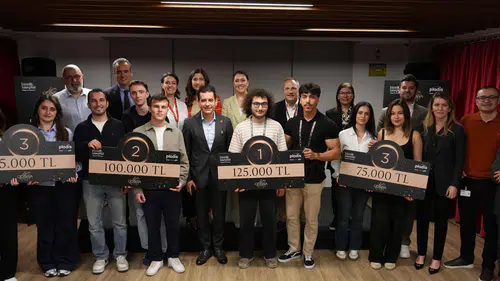 GODIVA İçin Yarışan 1030 Takım, bizz@kampüs'ün 15. Yılında Fikirleriyle Parladı!