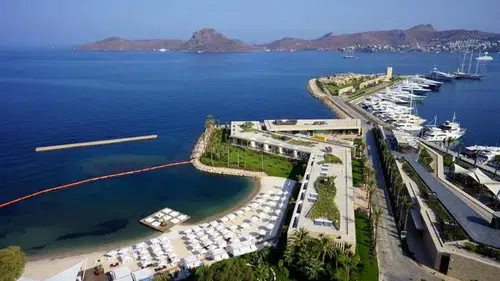 Yalıkavak Marina, Yeni Sezonda Lüks Deneyimler Sunmaya Hazırlanıyor: Global Markalarla Güçleniyor!