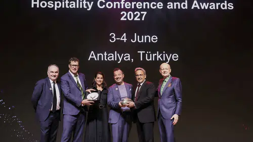 Antalya Havalimanı, BFA Ödülleri ile Avrupa'nın En İyi Yiyecek ve İçecek Deneyimi Ödülünü Kazandı