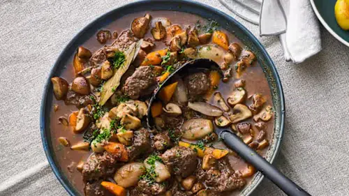 Fransız Mutfağının İkonik Tadı: Bourguignon'un Tarihsel ve Gastronomik Önemi