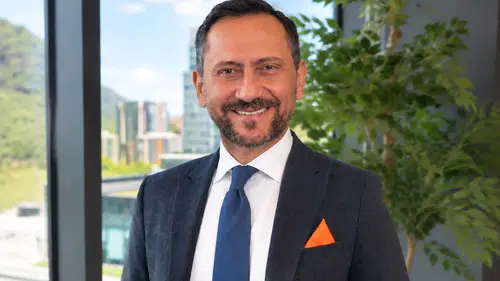 Su Tüketimini Azaltmak İdrar Kaçırma Sorununu Çözmez: Sağlığınızı Tehlikeye Atmayın!