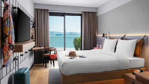 İzmir’in Sahilinde Yenilik Rüzgarı: Moxy Oteli Artık Hizmete Girdi!