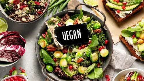 Vegan Diyette Dikkat Edilmesi Gerekenler: Besin Eksikliklerini Giderme Yöntemleri